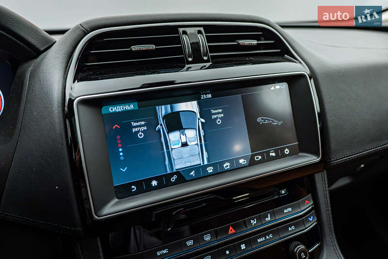 Внедорожник / Кроссовер Jaguar F-Pace 2017 в Киеве