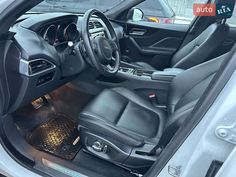 Внедорожник / Кроссовер Jaguar F-Pace 2020 в Киеве