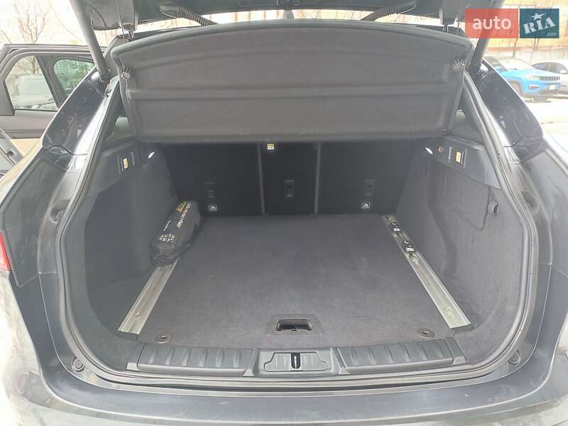 Внедорожник / Кроссовер Jaguar F-Pace 2017 в Ивано-Франковске