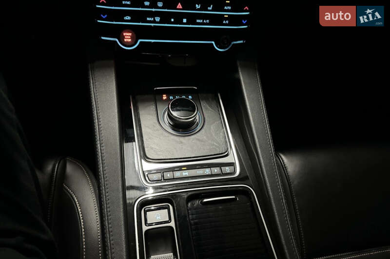 Позашляховик / Кросовер Jaguar F-Pace 2020 в Києві фото 24 Позашляховик / Кросовер Jaguar F-Pace 2020 в Києві