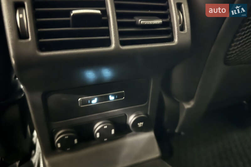 Позашляховик / Кросовер Jaguar F-Pace 2020 в Києві фото 33 Позашляховик / Кросовер Jaguar F-Pace 2020 в Києві