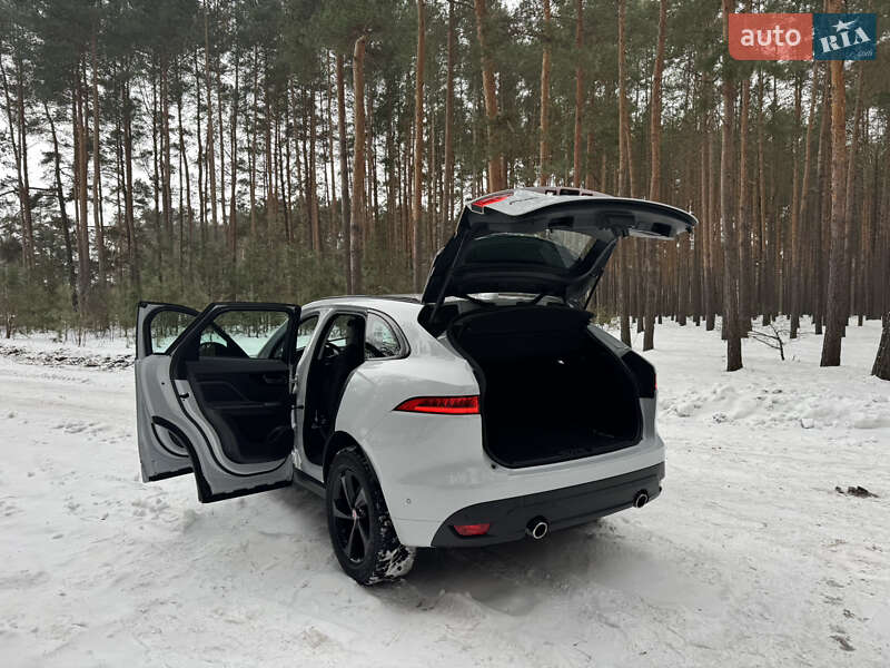 Внедорожник / Кроссовер Jaguar F-Pace 2017 в Ковеле