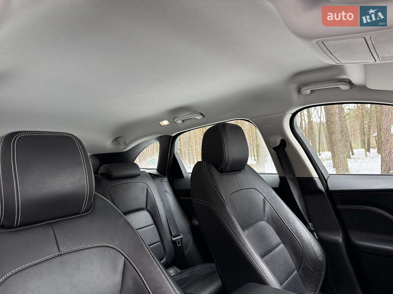 Внедорожник / Кроссовер Jaguar F-Pace 2017 в Ковеле