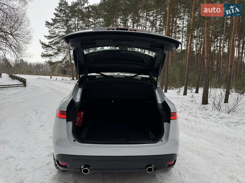 Внедорожник / Кроссовер Jaguar F-Pace 2017 в Ковеле