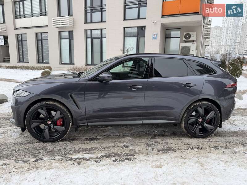 Внедорожник / Кроссовер Jaguar F-Pace 2021 в Киеве