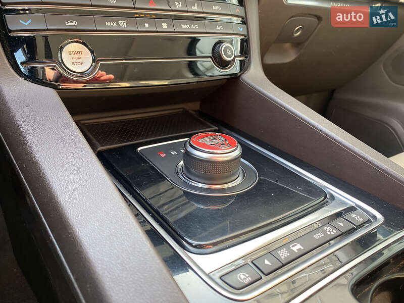 Внедорожник / Кроссовер Jaguar F-Pace 2017 в Львове