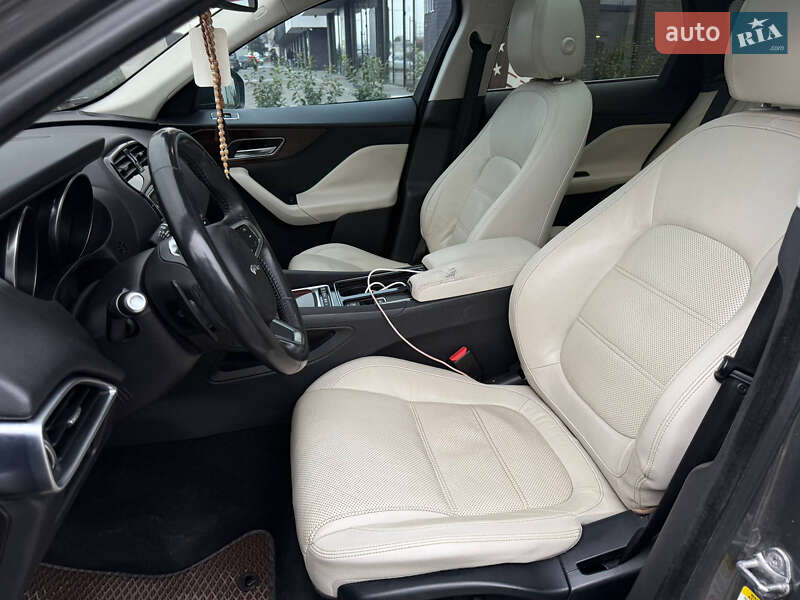 Позашляховик / Кросовер Jaguar F-Pace 2017 в Ужгороді