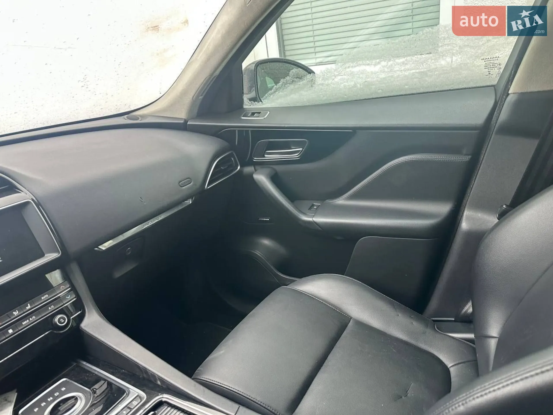 2019 Jaguar F-Pace - мініатюра 18
