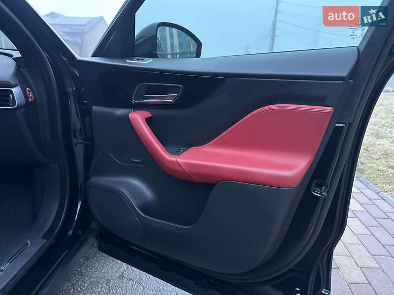 Внедорожник / Кроссовер Jaguar F-Pace 2017 в Днепре фото 49 Внедорожник / Кроссовер Jaguar F-Pace 2017 в Днепре