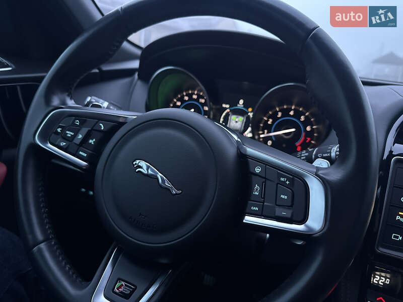 Внедорожник / Кроссовер Jaguar F-Pace 2017 в Днепре фото 59 Внедорожник / Кроссовер Jaguar F-Pace 2017 в Днепре