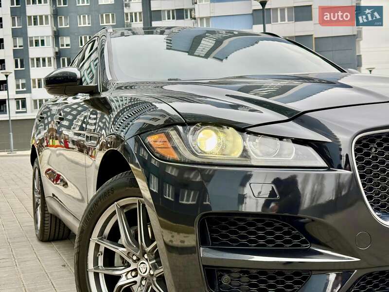 Внедорожник / Кроссовер Jaguar F-Pace 2016 в Одессе