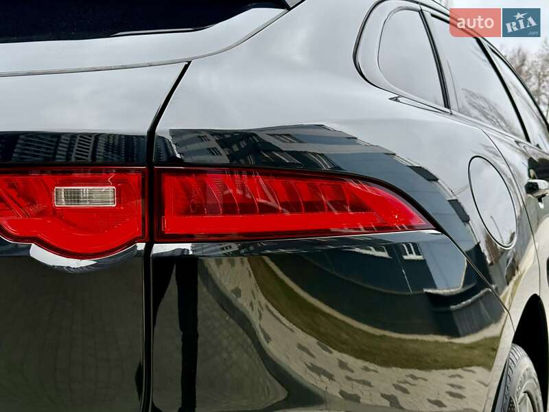 Внедорожник / Кроссовер Jaguar F-Pace 2016 в Одессе