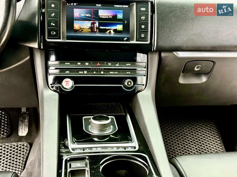 Внедорожник / Кроссовер Jaguar F-Pace 2016 в Одессе