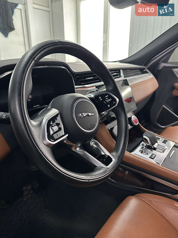 Внедорожник / Кроссовер Jaguar F-Pace 2023 в Киеве