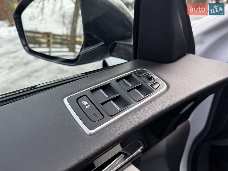 Внедорожник / Кроссовер Jaguar F-Pace 2018 в Киеве