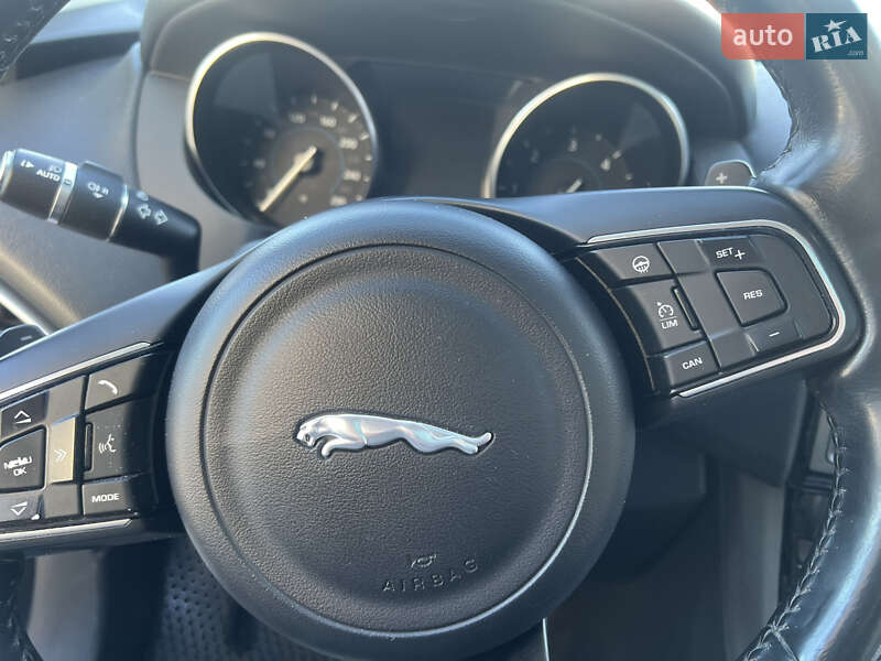 Внедорожник / Кроссовер Jaguar F-Pace 2016 в Хмельницком фото 16 Внедорожник / Кроссовер Jaguar F-Pace 2016 в Хмельницком