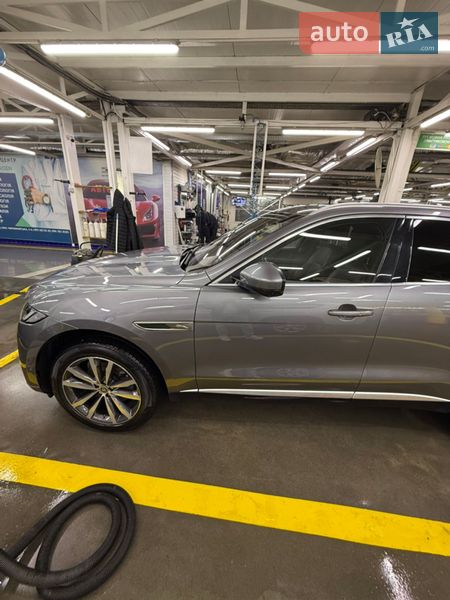 Внедорожник / Кроссовер Jaguar F-Pace 2021 в Черновцах