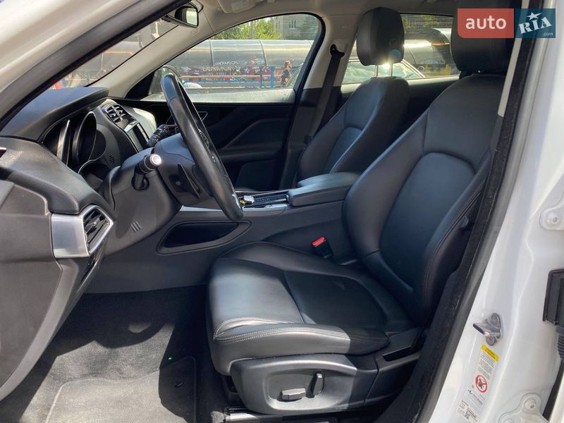 Внедорожник / Кроссовер Jaguar F-Pace 2017 в Киеве