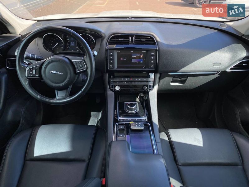 Внедорожник / Кроссовер Jaguar F-Pace 2017 в Киеве