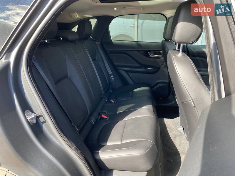 Внедорожник / Кроссовер Jaguar F-Pace 2017 в Киеве