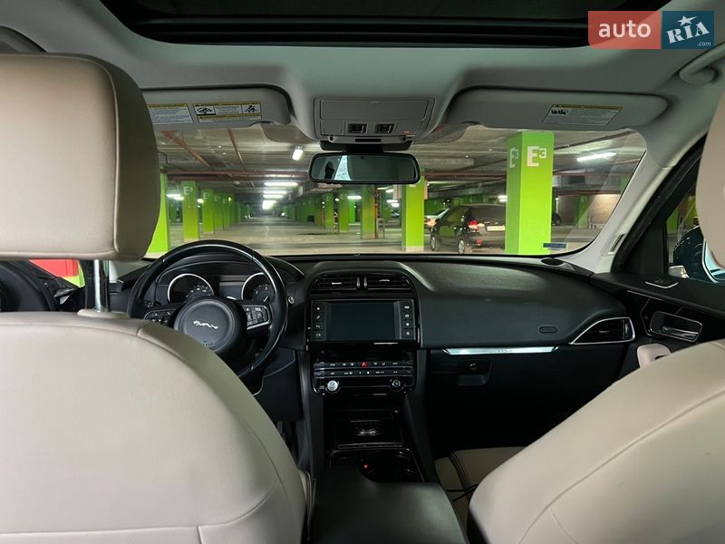 Позашляховик / Кросовер Jaguar F-Pace 2016 в Львові
