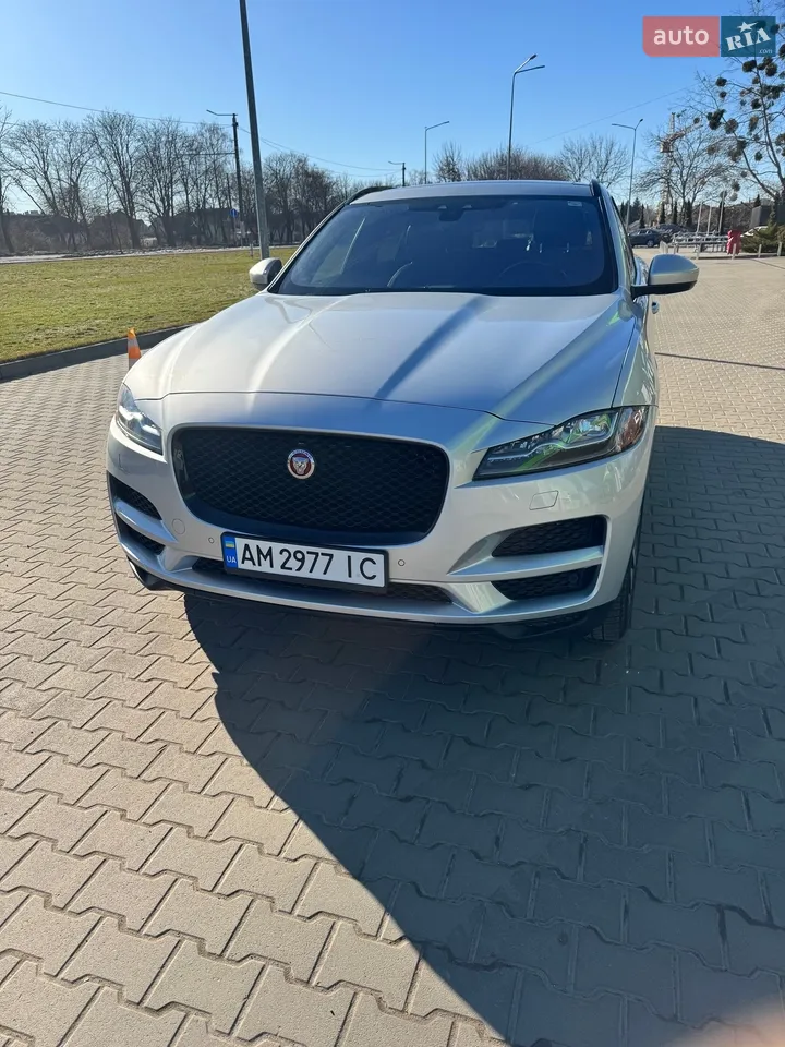 2018 Jaguar F-Pace - мініатюра 33