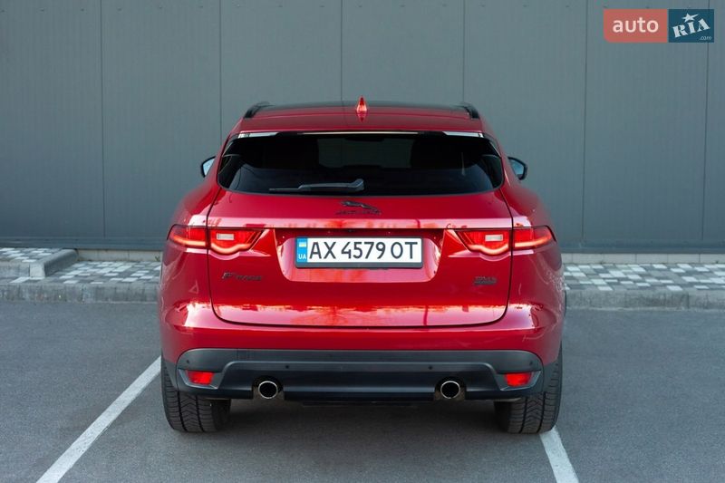 Внедорожник / Кроссовер Jaguar F-Pace 2016 в Киеве