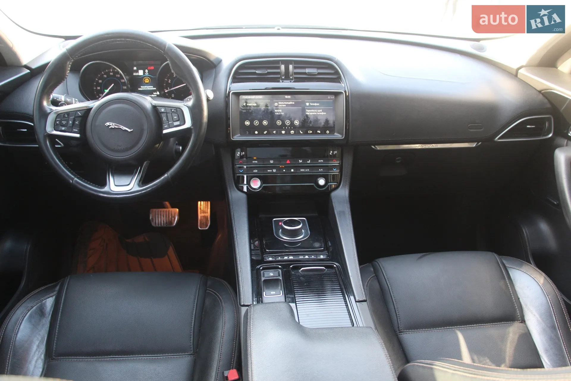 2018 Jaguar F-Pace - мініатюра 13