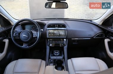 Внедорожник / Кроссовер Jaguar F-Pace 2016 в Киеве