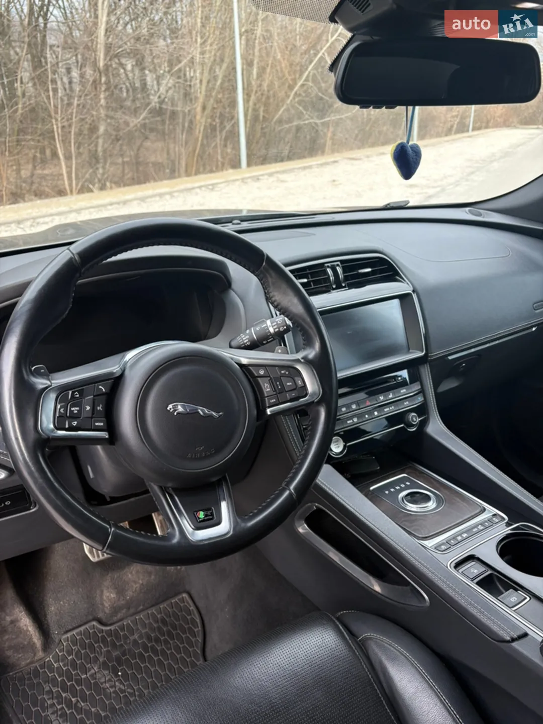 2016 Jaguar F-Pace - мініатюра 22