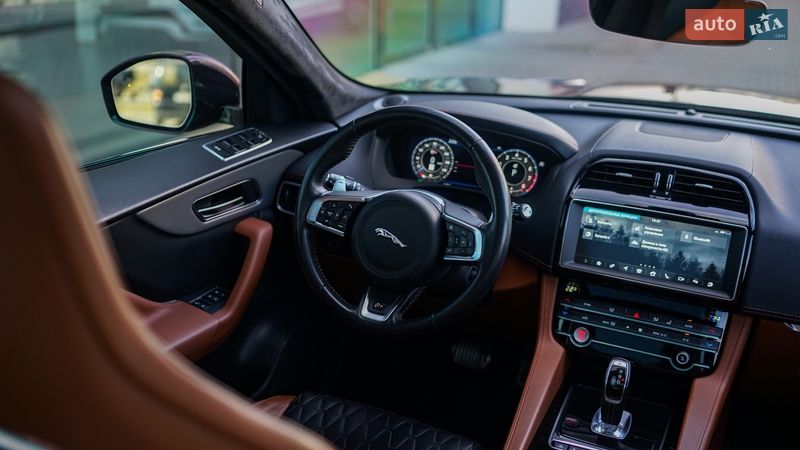 Позашляховик / Кросовер Jaguar F-Pace 2019 в Львові