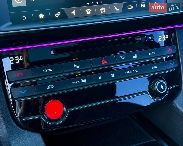 Внедорожник / Кроссовер Jaguar F-Pace 2016 в Киеве