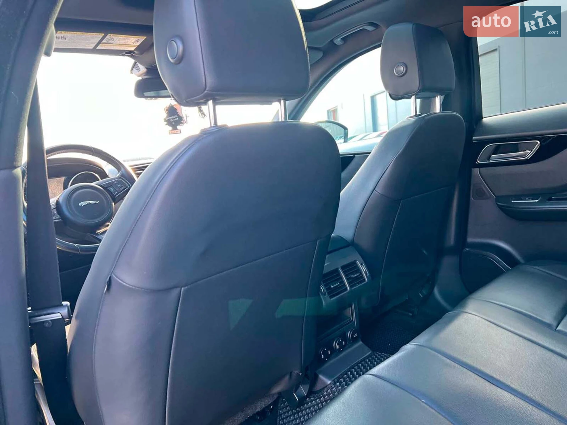 2016 Jaguar F-Pace - мініатюра 40