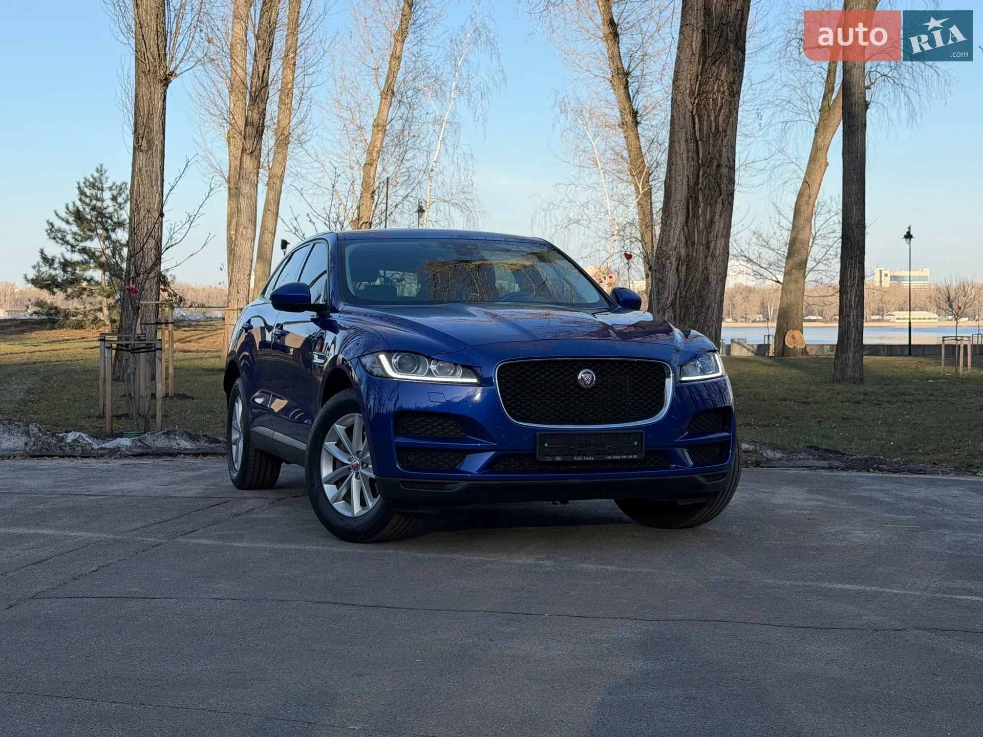 2017 Jaguar F-Pace - мініатюра 4