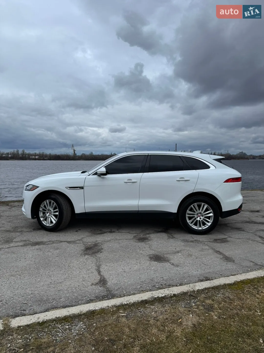 2016 Jaguar F-Pace - мініатюра 5