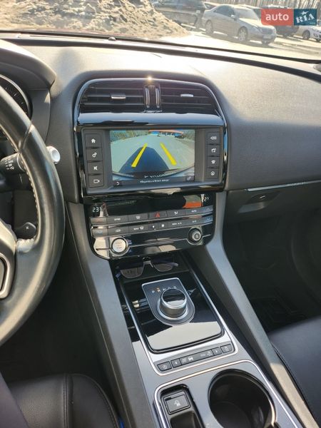 Внедорожник / Кроссовер Jaguar F-Pace 2016 в Харькове