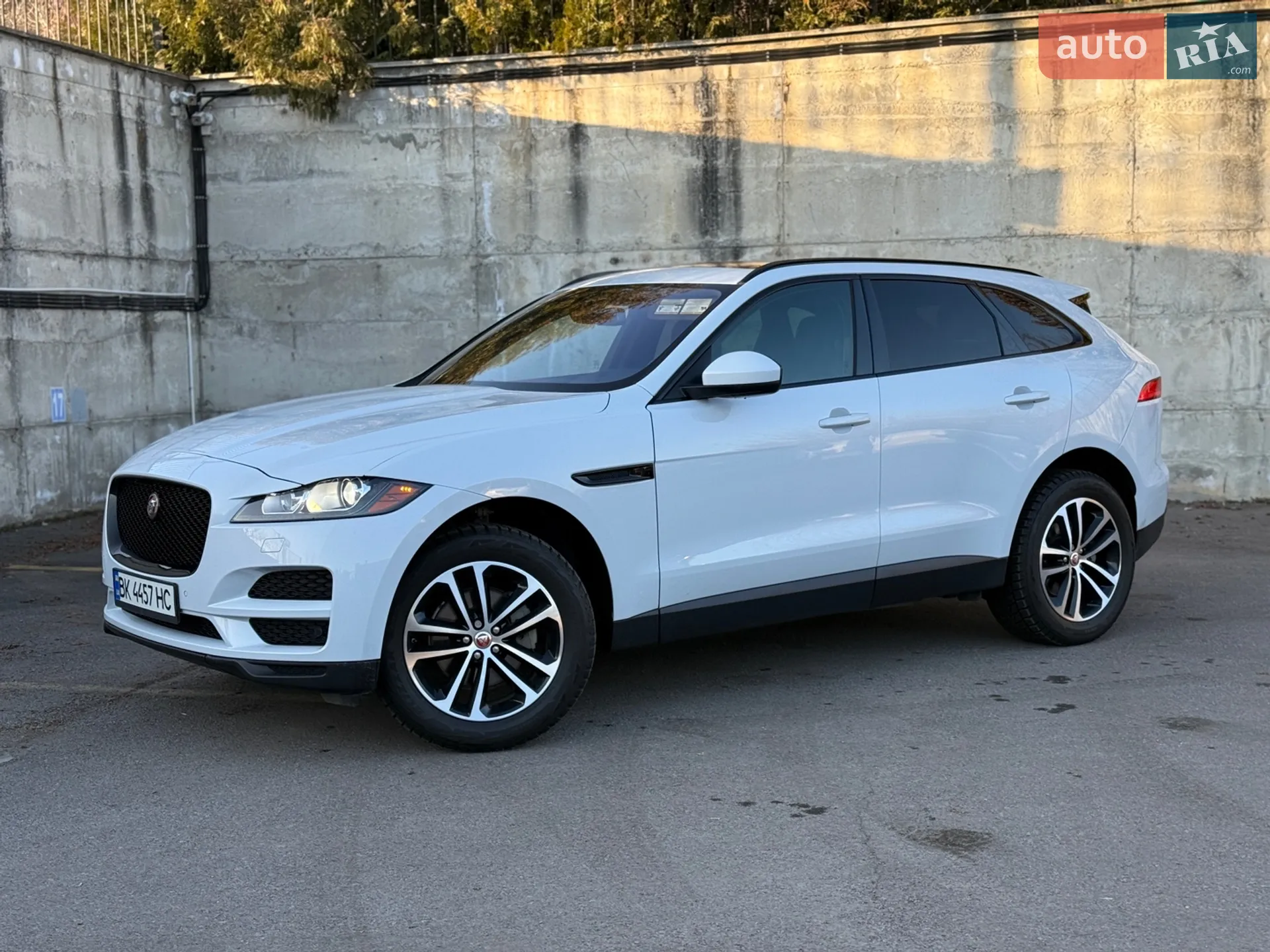 2018 Jaguar F-Pace - мініатюра 12