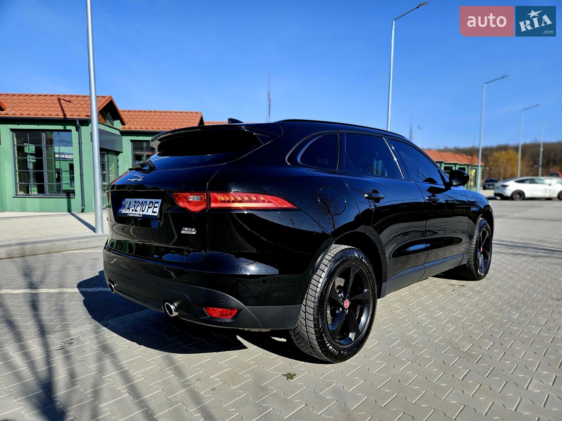 2017 Jaguar F-Pace - мініатюра 15