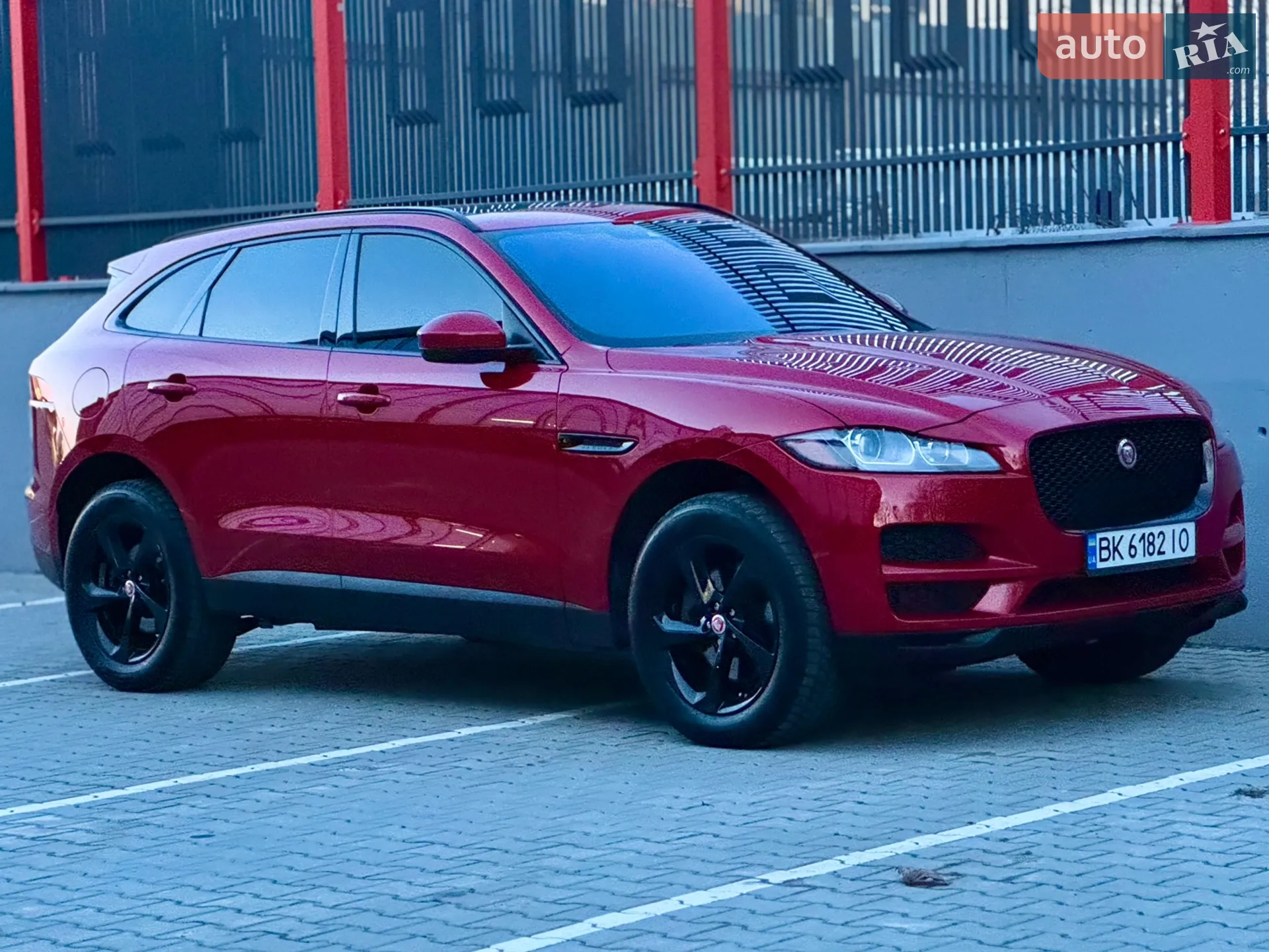 2016 Jaguar F-Pace - мініатюра 21