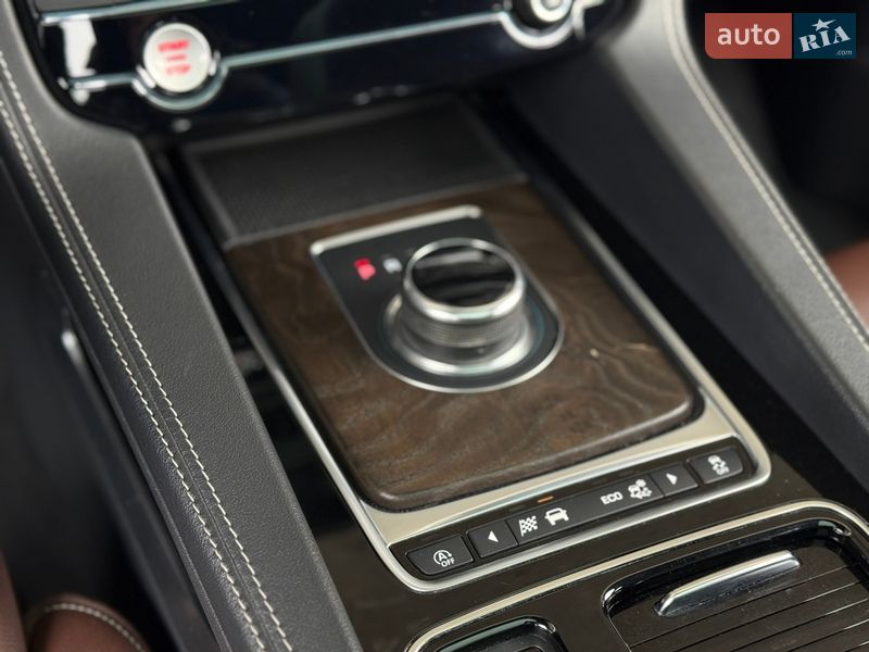 Внедорожник / Кроссовер Jaguar F-Pace 2018 в Киеве фото 28 Внедорожник / Кроссовер Jaguar F-Pace 2018 в Киеве