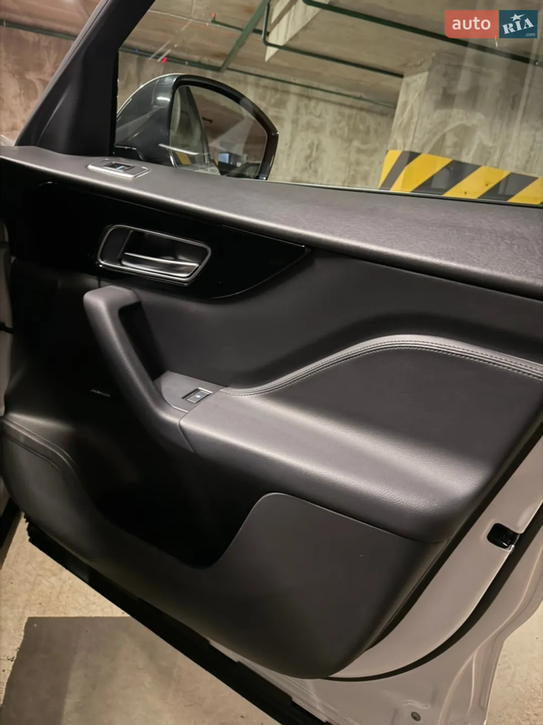 2018 Jaguar F-Pace - мініатюра 3