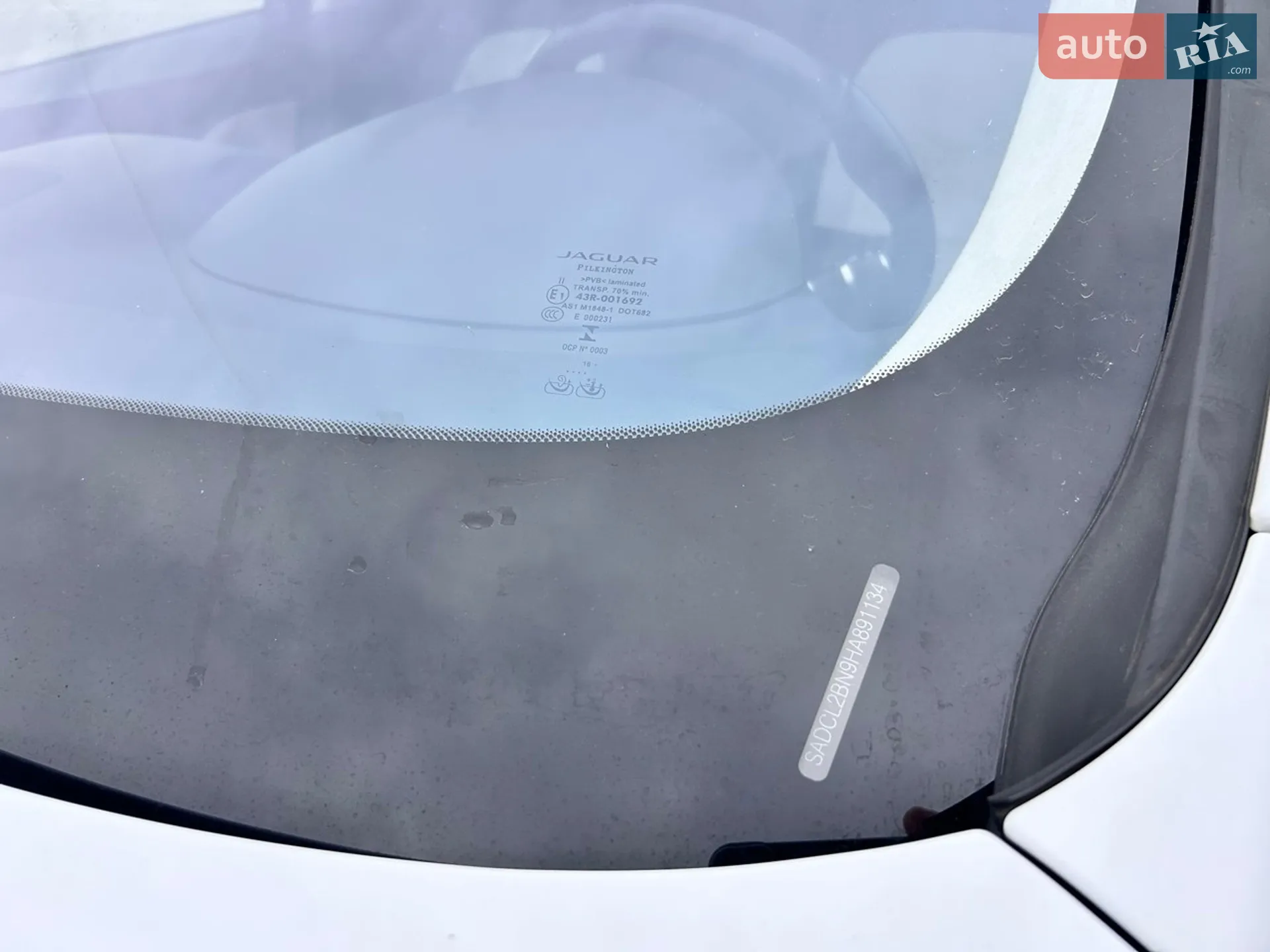 2017 Jaguar F-Pace - мініатюра 12