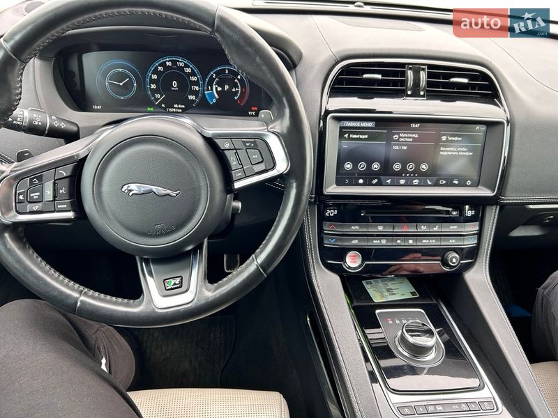 Позашляховик / Кросовер Jaguar F-Pace 2017 в Запоріжжі фото 18 Позашляховик / Кросовер Jaguar F-Pace 2017 в Запоріжжі