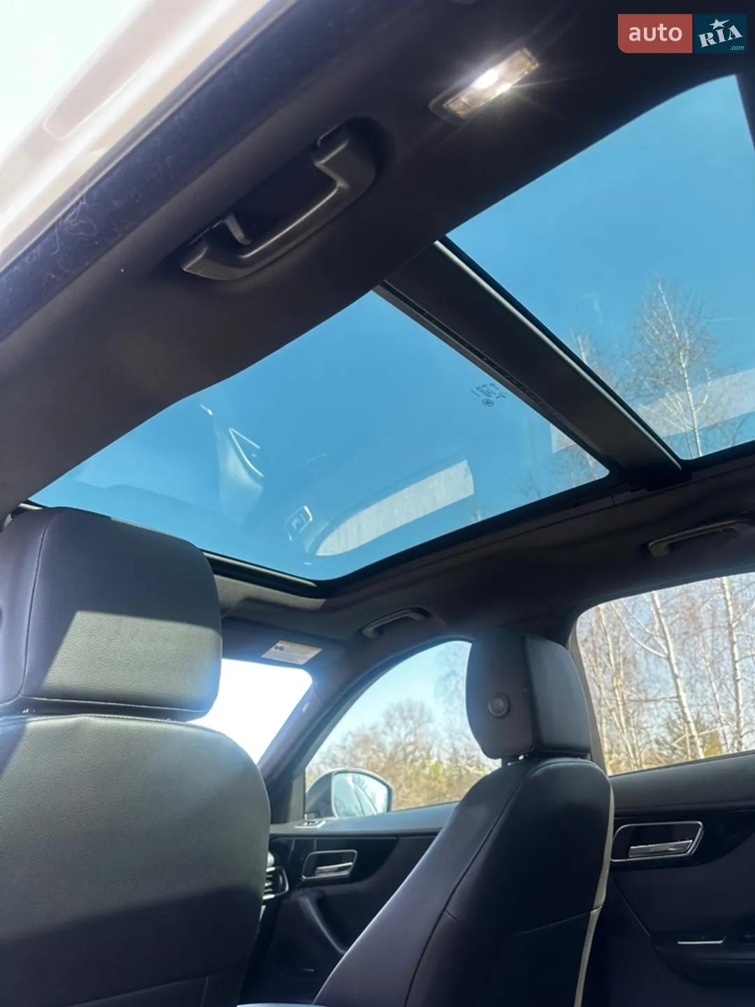2017 Jaguar F-Pace - мініатюра 12