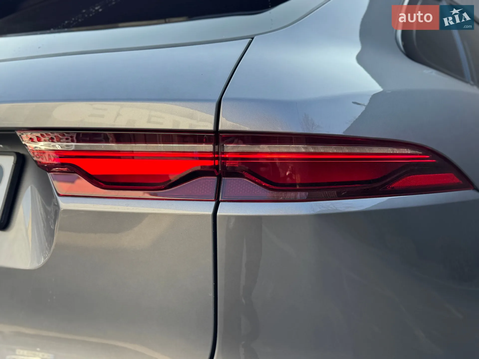 2022 Jaguar F-Pace - мініатюра 20