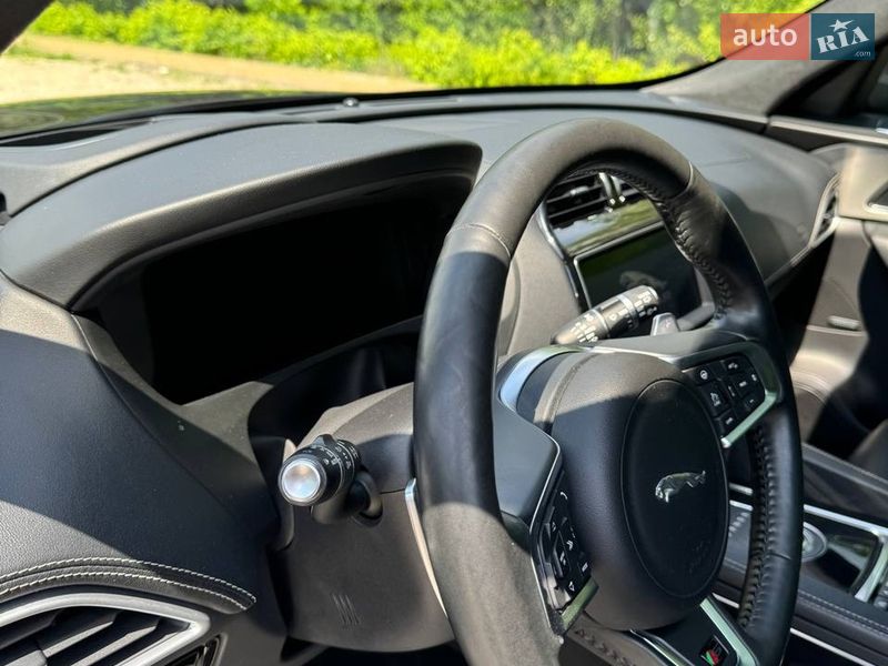 Внедорожник / Кроссовер Jaguar F-Pace 2016 в Луцке фото 15 Внедорожник / Кроссовер Jaguar F-Pace 2016 в Луцке