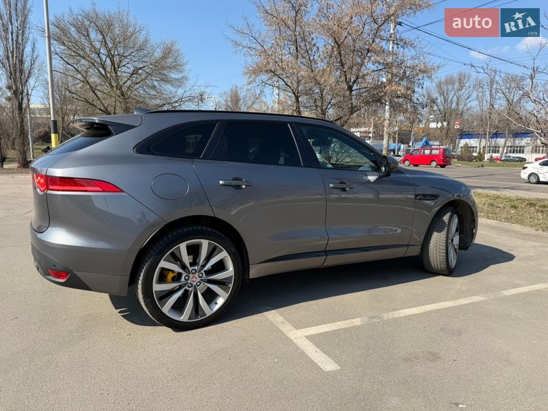 Внедорожник / Кроссовер Jaguar F-Pace 2016 в Киеве