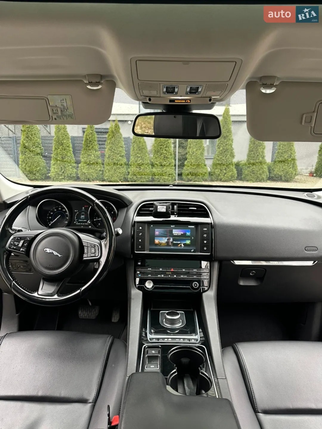 2016 Jaguar F-Pace - мініатюра 29
