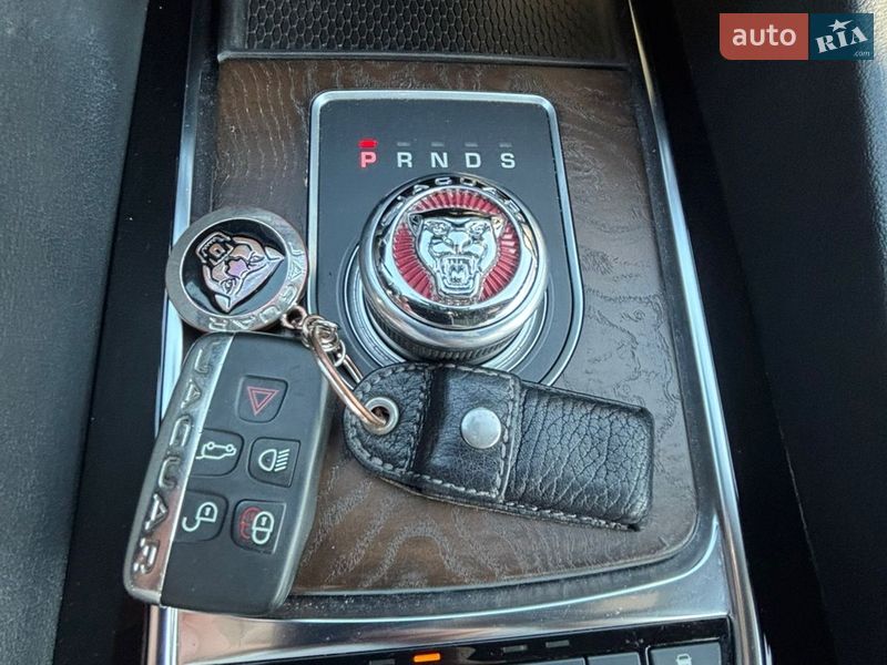 Внедорожник / Кроссовер Jaguar F-Pace 2016 в Кривом Роге фото 12 Внедорожник / Кроссовер Jaguar F-Pace 2016 в Кривом Роге