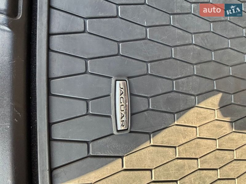 Внедорожник / Кроссовер Jaguar F-Pace 2016 в Кривом Роге фото 43 Внедорожник / Кроссовер Jaguar F-Pace 2016 в Кривом Роге